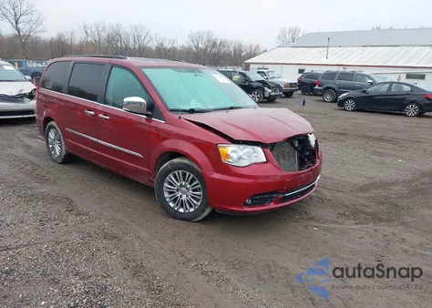 2016 Chrysler Town & Country Touring-L Anniversary Edition z USA, uszkodzony, nr VIN 2C4RC1CG0GR306127